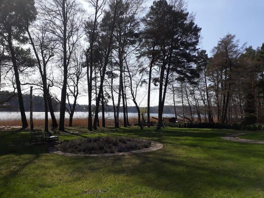 Haus Wilma Gruene Idylle Im Wald Direkt Am See Wendisch Rietz Kültér fotó